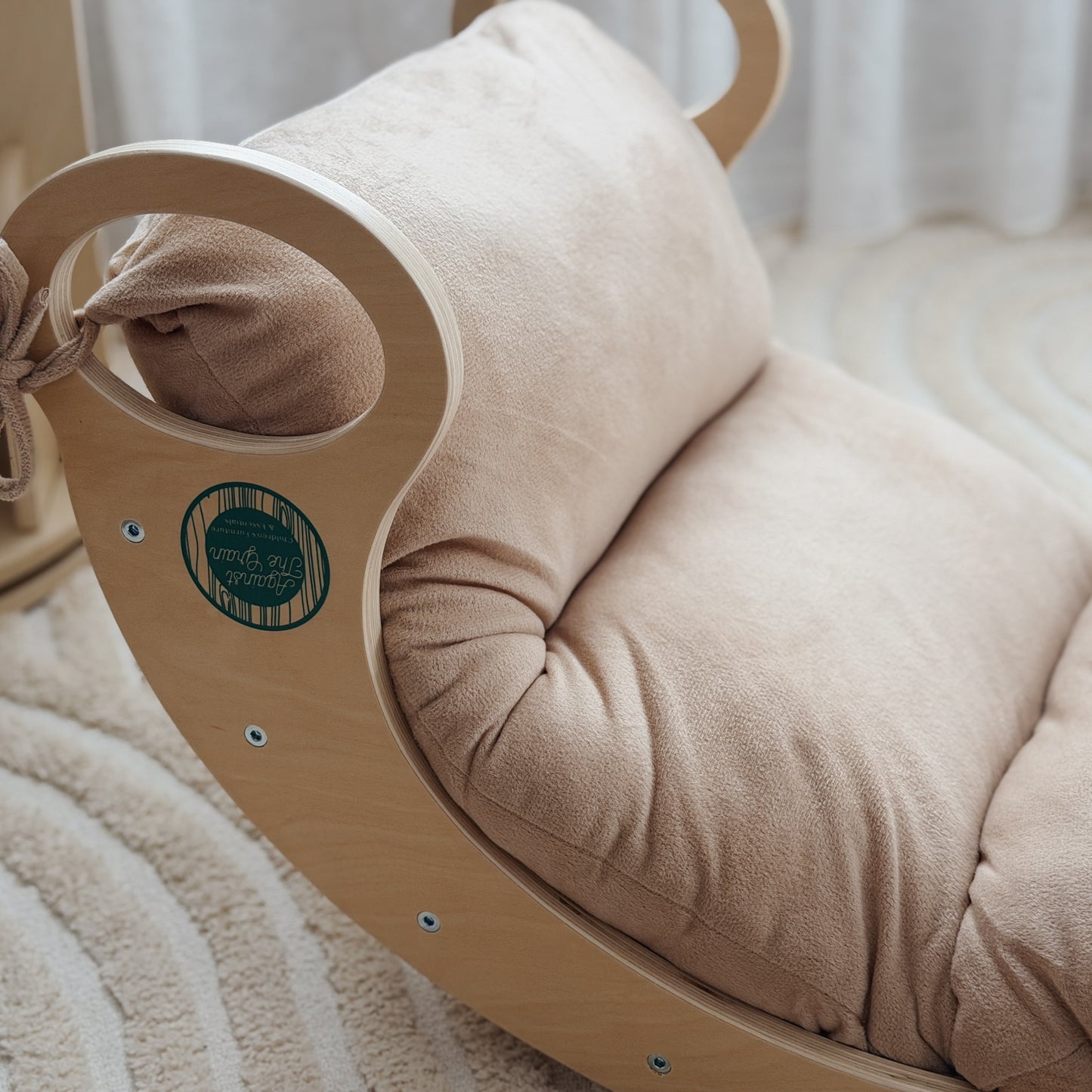 Rocking Arch with Cushion