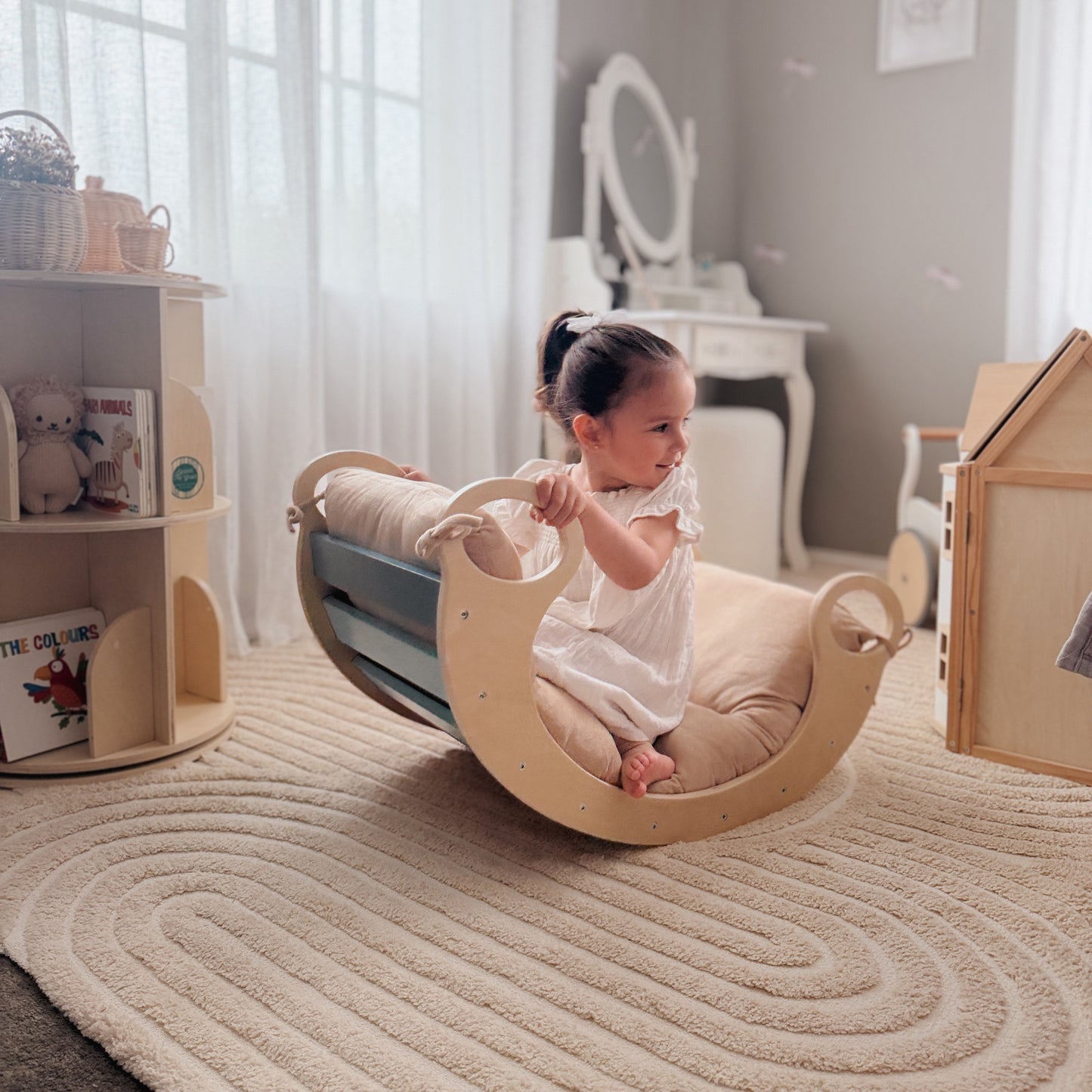 Rocking Arch with Cushion