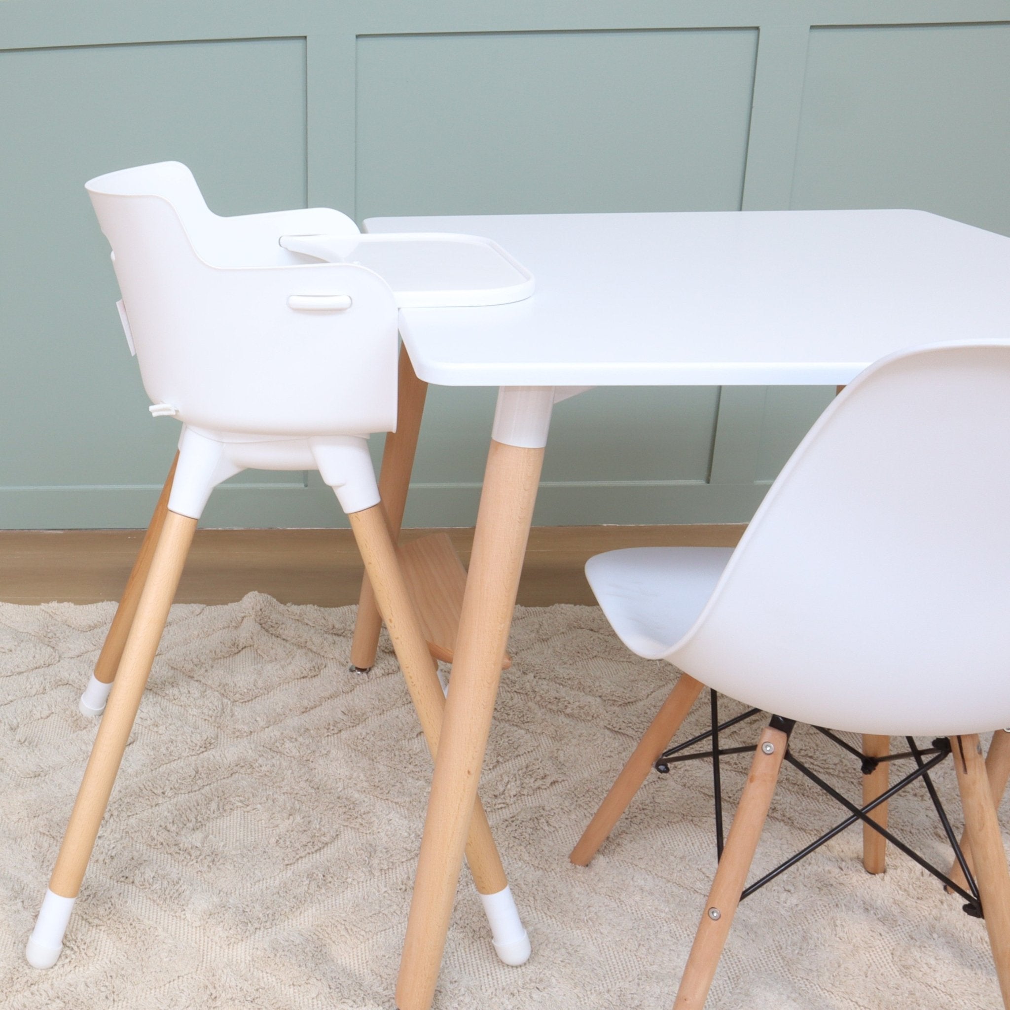 Scandi store high chair