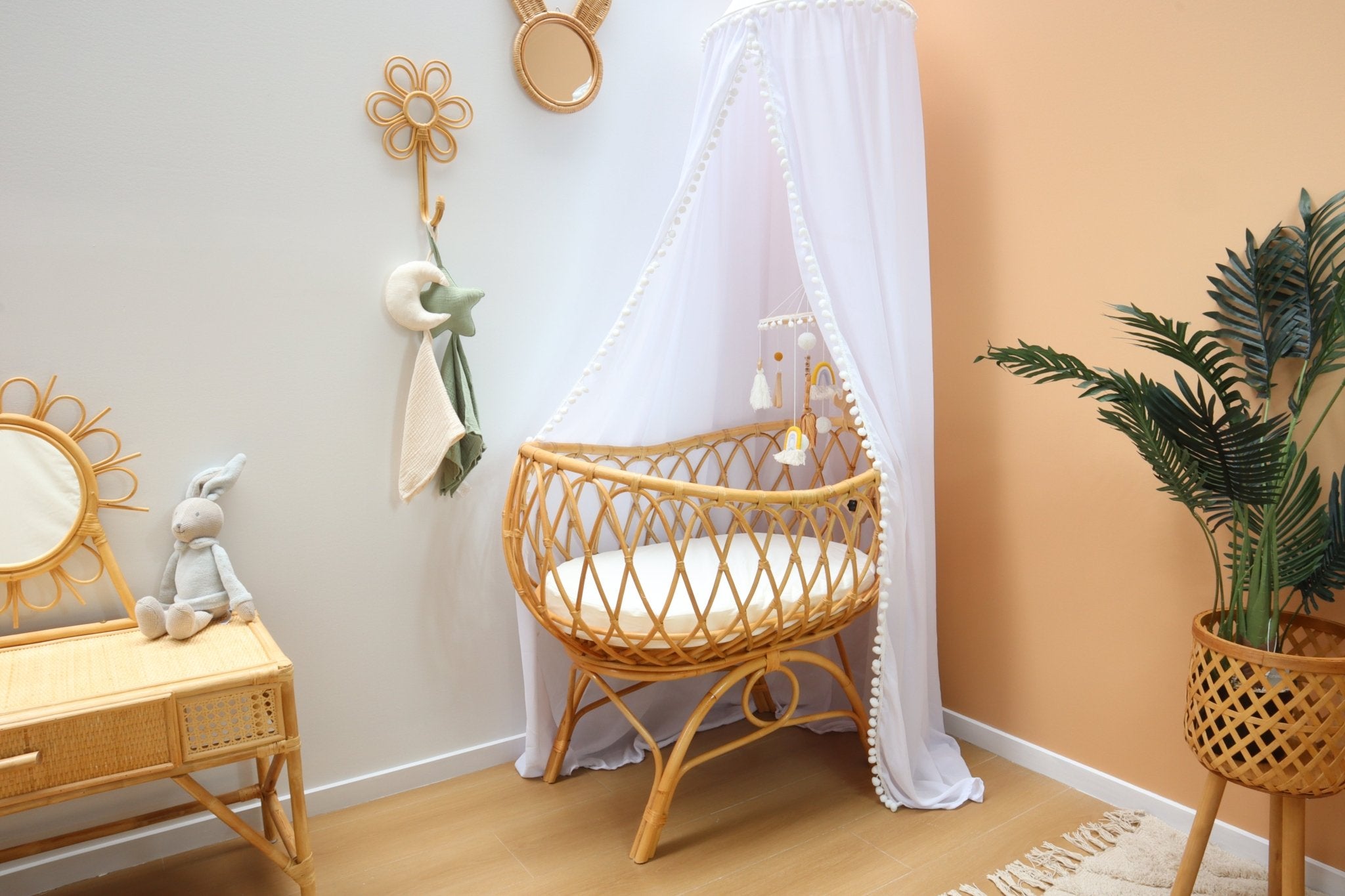 Rattan deals cot bed